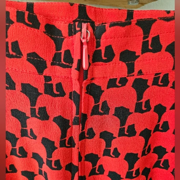 Rena Lange Vintage 100% Silk Red and Black Elephant Pattern Skirt - Picture 3 of 6